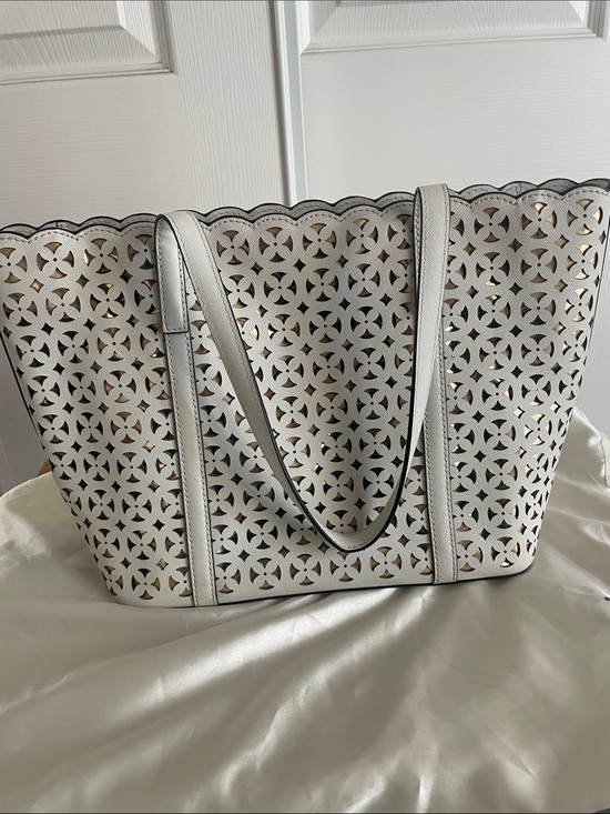 Michael Kors Handbags - Michael Kors White Laser-Cut Tote with Gold Underlay